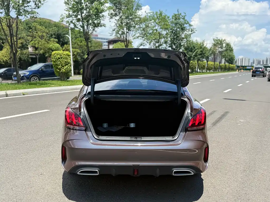 MG MG 5 2021 180DVVT CVT Youth Luxury Edition 2022 - thumbnail 12