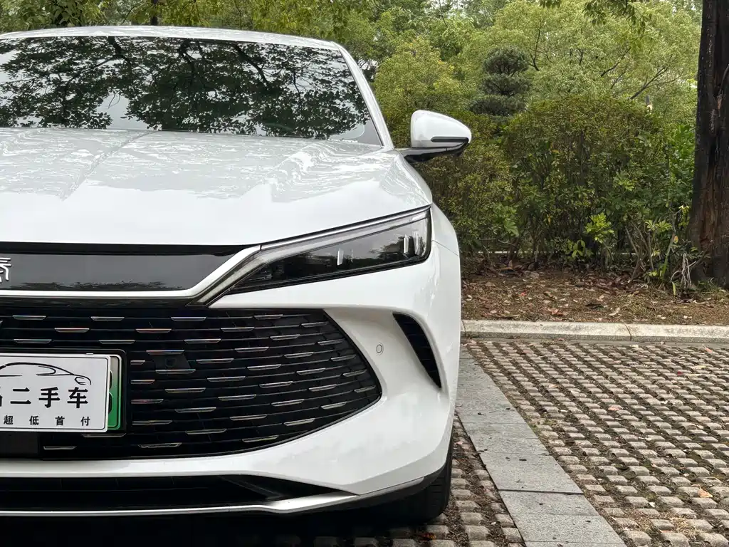 BYD BYD Qin L 2025 DM-i Intelligent Driving Edition 120KM Extended Range Model 2025 - thumbnail 4