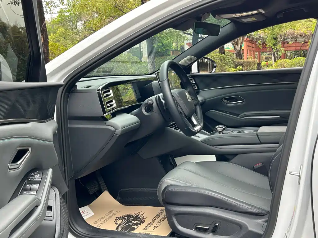 BYD BYD Qin L 2025 DM-i Intelligent Driving Edition 120KM Extended Range Model 2025 - thumbnail 14