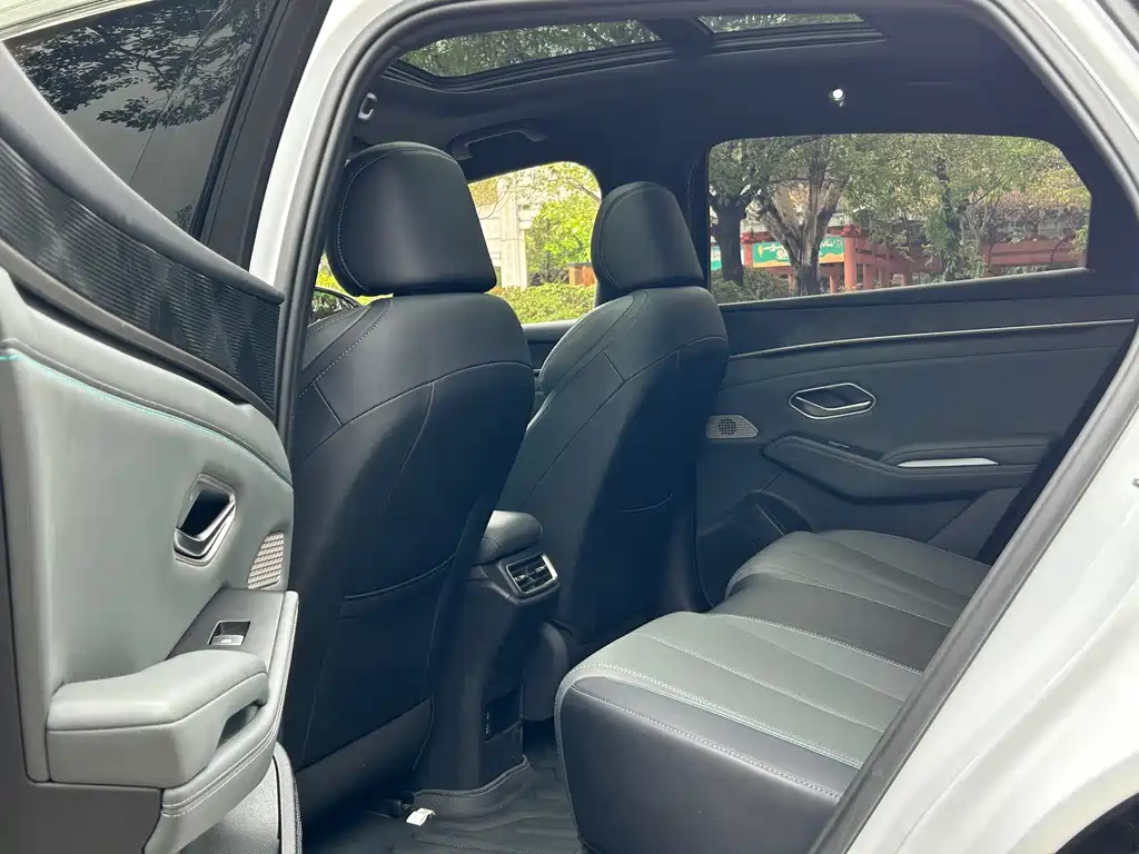 BYD BYD Qin L 2025 DM-i Intelligent Driving Edition 120KM Extended Range Model 2025 - thumbnail 16
