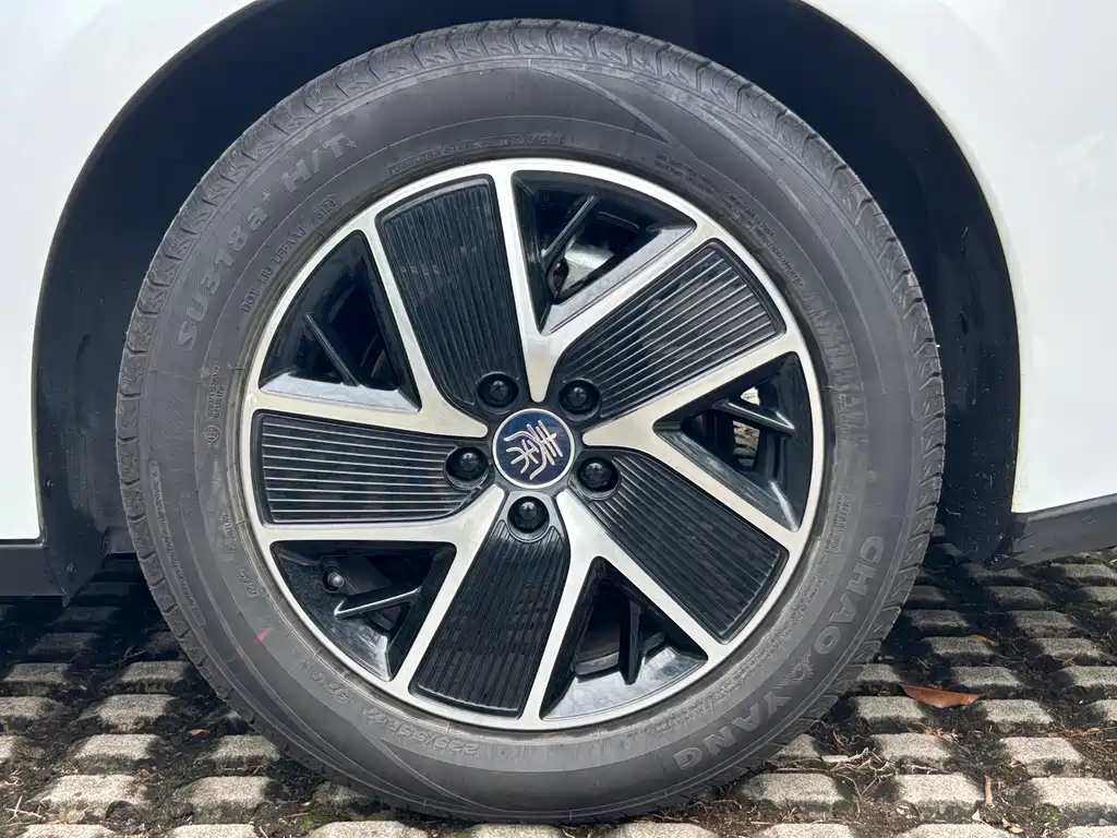BYD BYD Qin L 2025 DM-i Intelligent Driving Edition 120KM Extended Range Model 2025 - thumbnail 23
