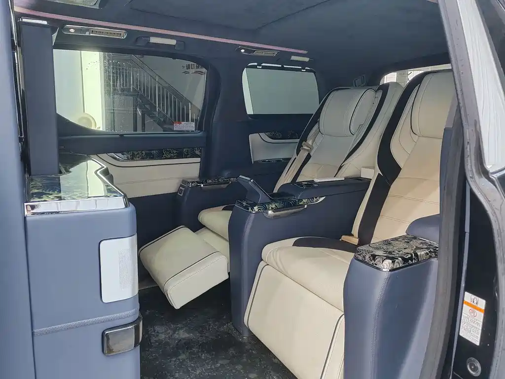 Toyota Alphard 2018 3.5L Luxury Edition 2018 - thumbnail 6