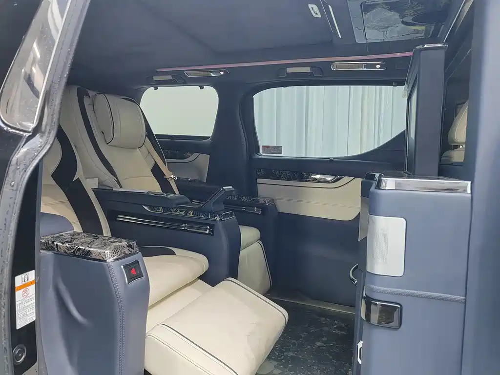 Toyota Alphard 2018 3.5L Luxury Edition 2018 - thumbnail 15