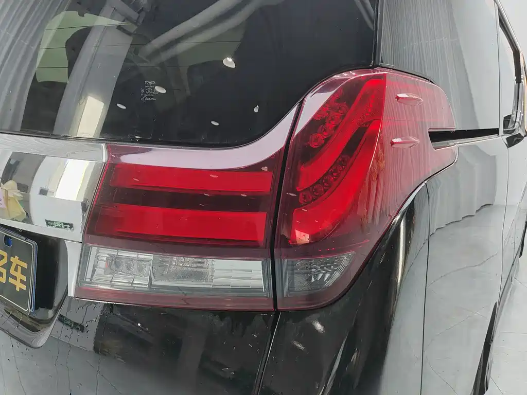 Toyota Alphard 2018 3.5L Luxury Edition 2018 - thumbnail 22