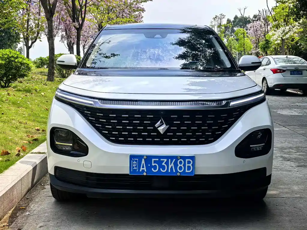 Baojun Baojun RM-5 2019 1.5T CVT Premium 7-seater 2021 - thumbnail 5