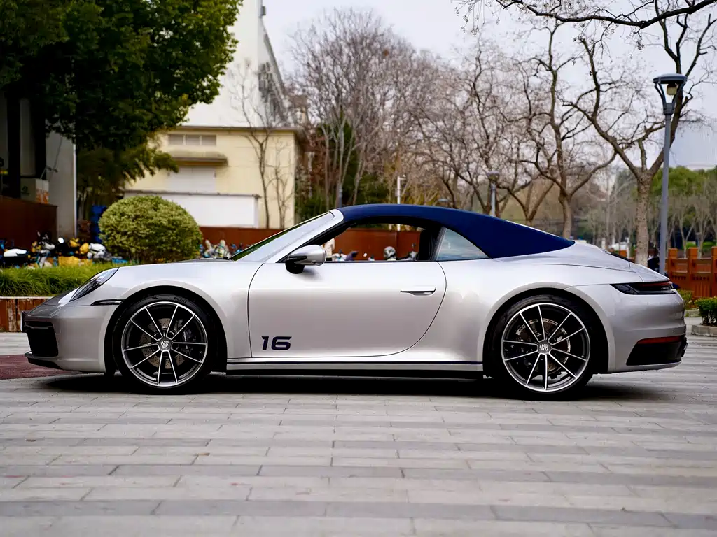 Porsche Porsche 911 2022 Carrera Cabriolet 3.0T 2022 - thumbnail 3