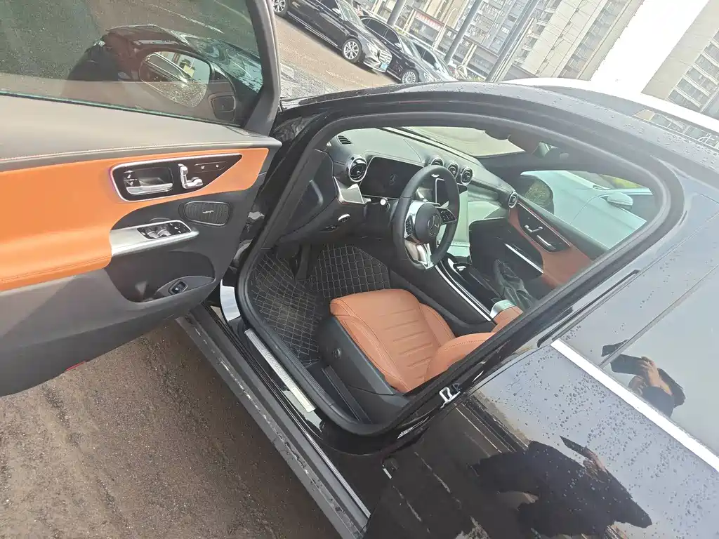 Mercedes-Benz Mercedes-Benz GLC 2026 GLC 260 L 4MATIC Dynamic Model 2025 - thumbnail 5