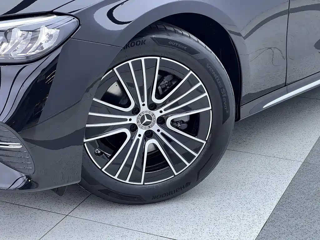 Mercedes-Benz Mercedes-Benz E-Class 2026 E 260 L Classic Edition 2026 - thumbnail 5