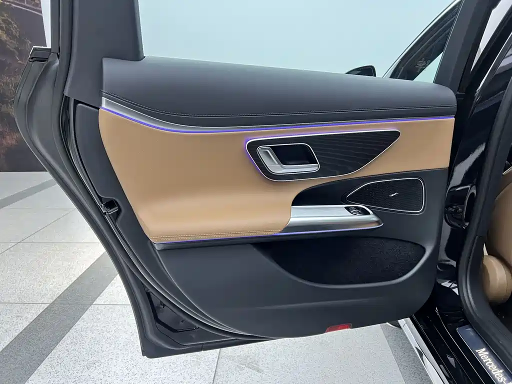 Mercedes-Benz Mercedes-Benz E-Class 2026 E 260 L Classic Edition 2026 - thumbnail 14