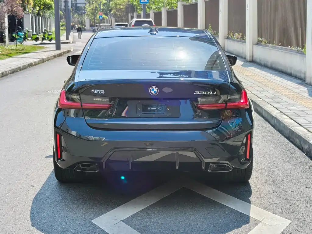BMW BMW 3 Series 2025 Model 330Li M Sport Shadow Night Package 2025 - thumbnail 8