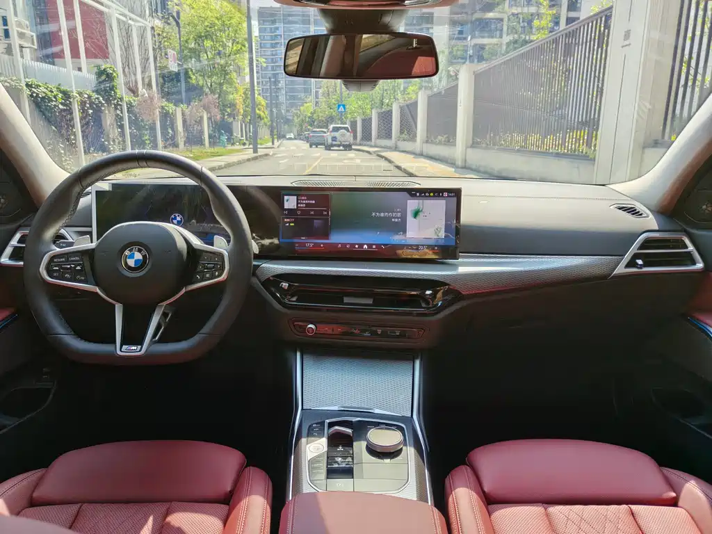 BMW BMW 3 Series 2025 Model 330Li M Sport Shadow Night Package 2025 - thumbnail 14