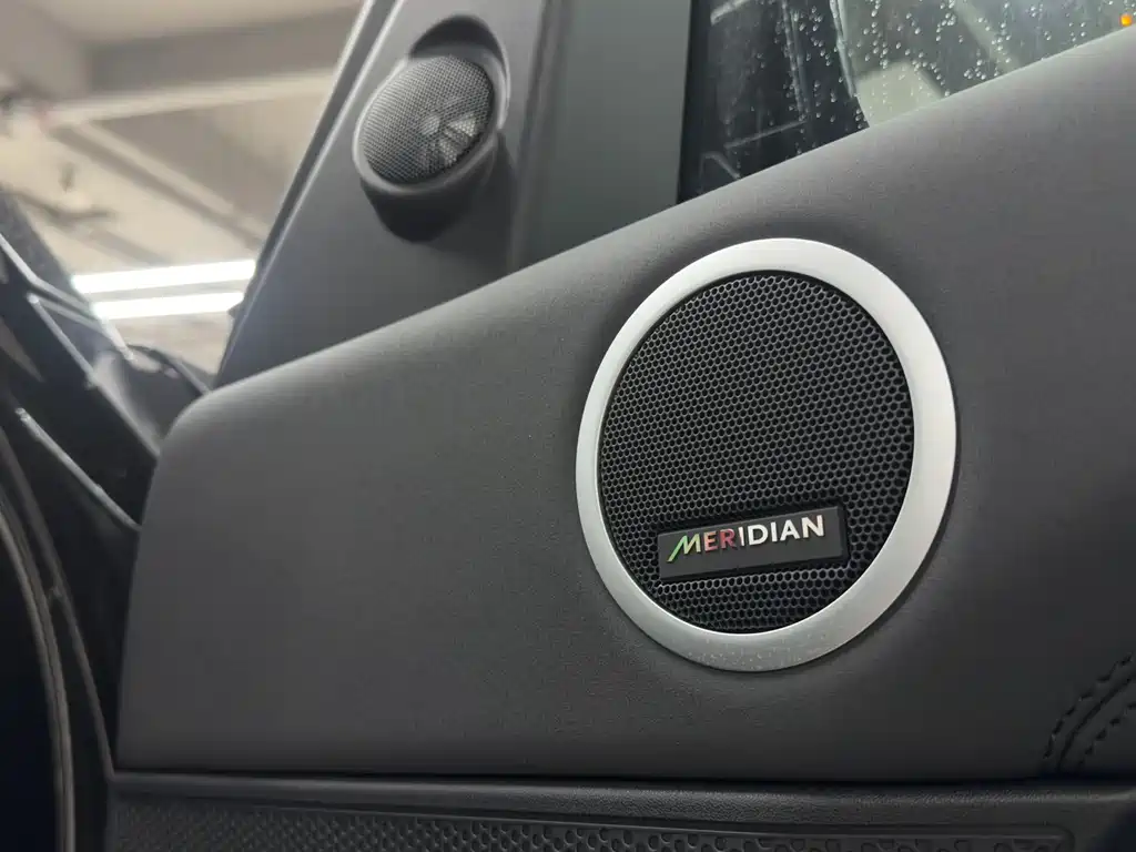 Land Rover Discovery 2025 360PS S 2025 - thumbnail 15