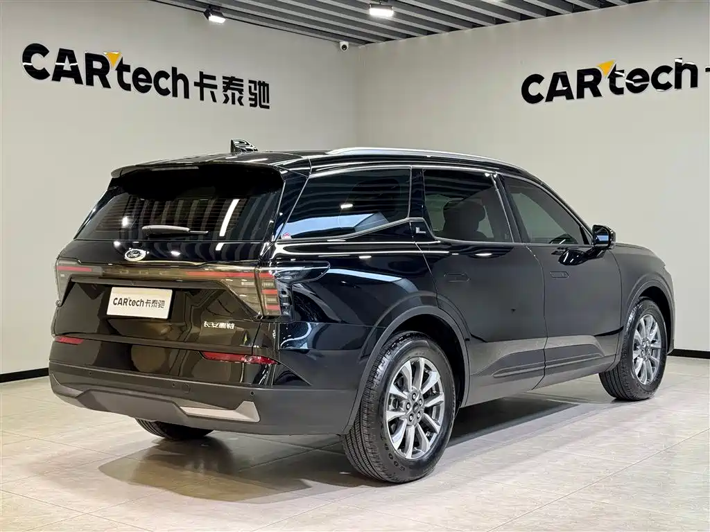 Ford Ford Edge 2025 Model Edge L 2.0T EcoBoost FWD Seven-Seat Luxury Edition 2025 - thumbnail 4