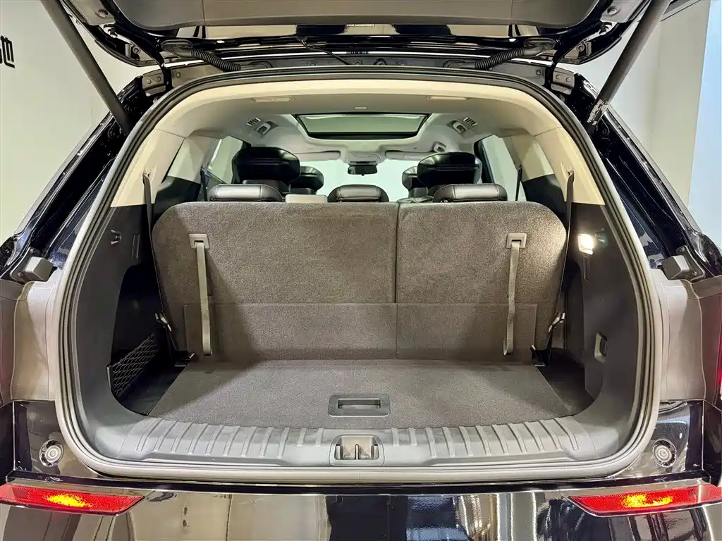 Ford Ford Edge 2025 Model Edge L 2.0T EcoBoost FWD Seven-Seat Luxury Edition 2025 - thumbnail 12