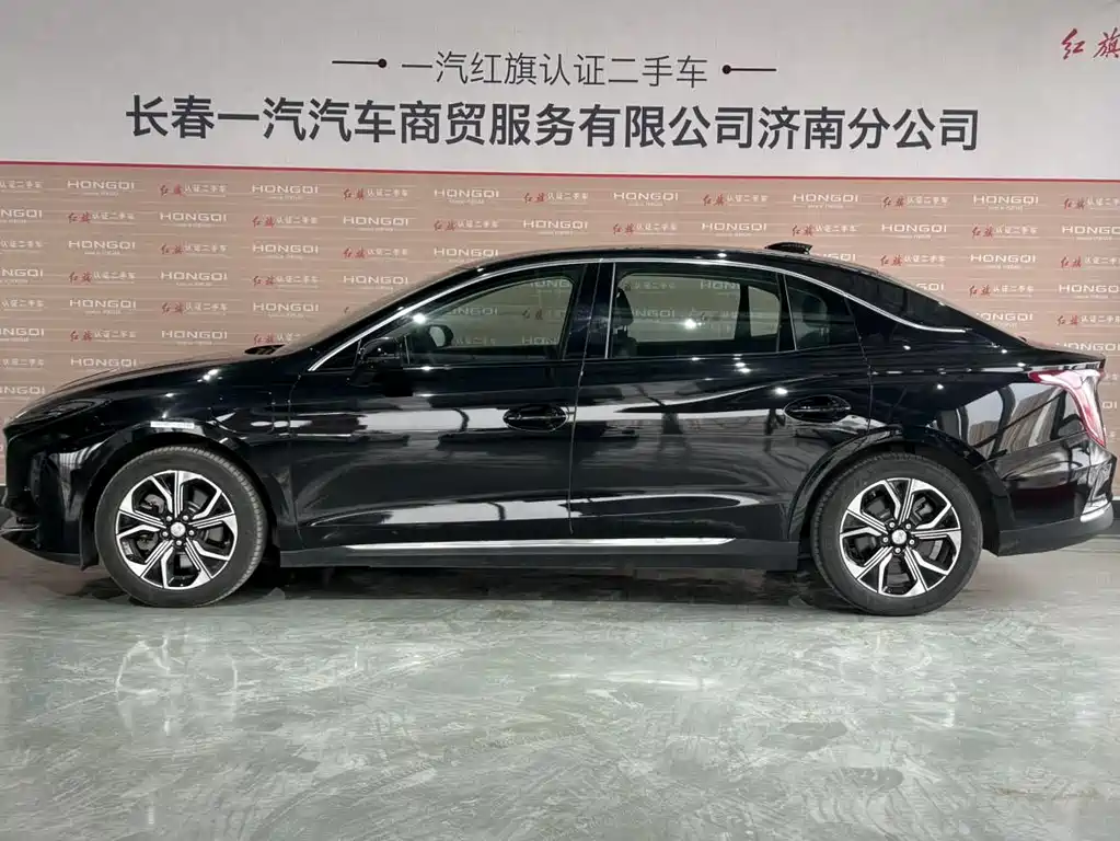 Hongqi Hongqi E-QM5 2023 Model Year Facelift Base Mobility Edition 2024 - thumbnail 3
