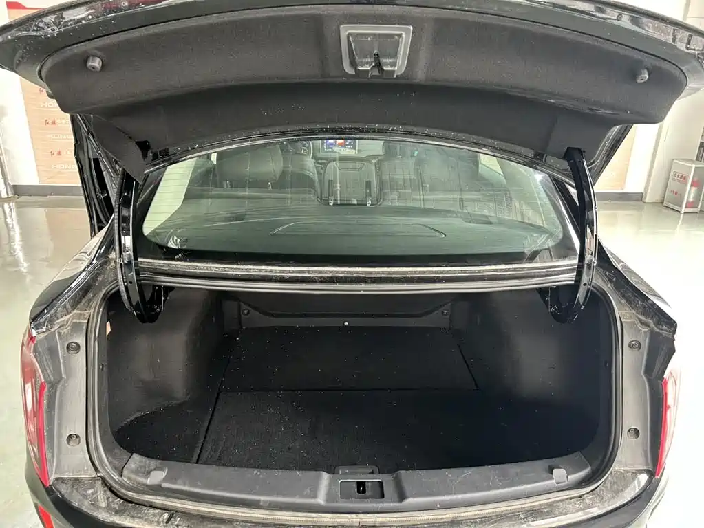 Hongqi Hongqi E-QM5 2023 Model Year Facelift Base Mobility Edition 2024 - thumbnail 9