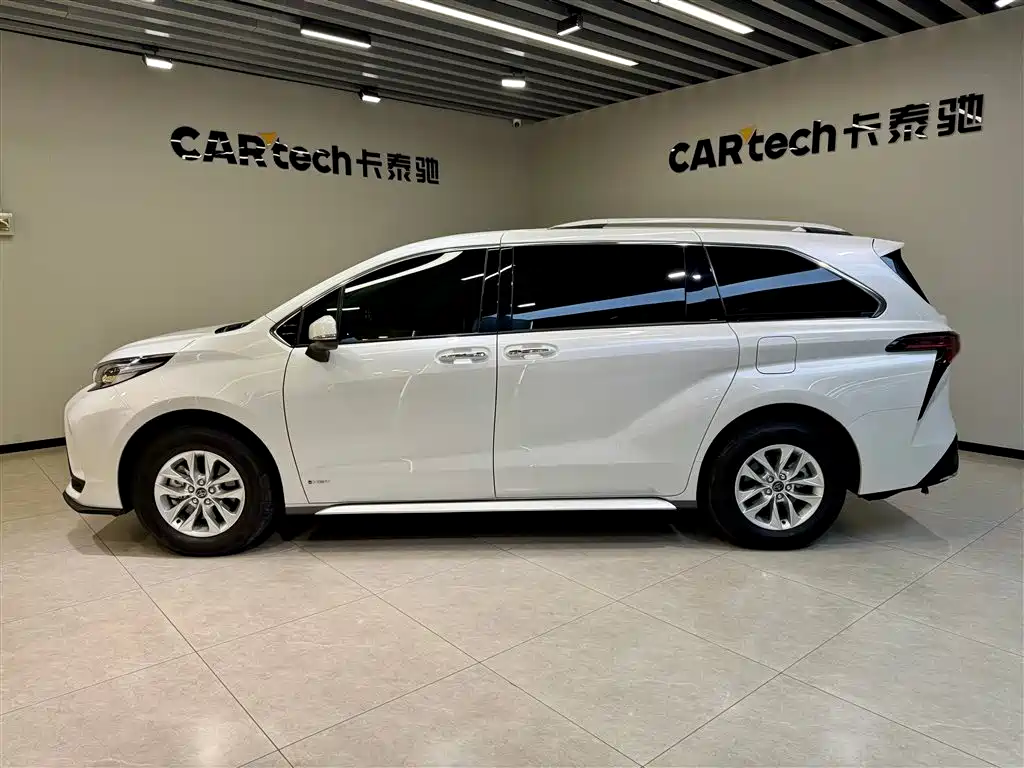 Toyota Toyota Granvia 2024 Model 2.5L Hybrid Comfort Edition 2024 - thumbnail 7