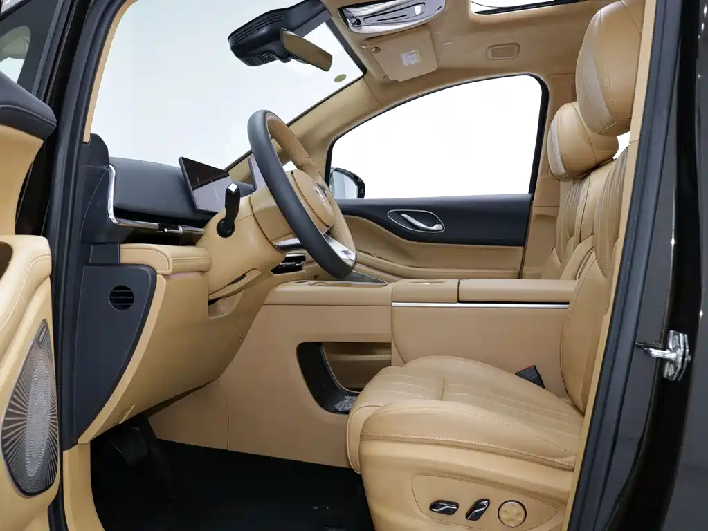 Lantu Automobile Lantu Dreamer 2025 PHEV AWD Flagship Kunpeng Edition 2024 - thumbnail 4