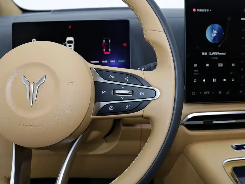Lantu Automobile Lantu Dreamer 2025 PHEV AWD Flagship Kunpeng Edition 2024 - thumbnail 10