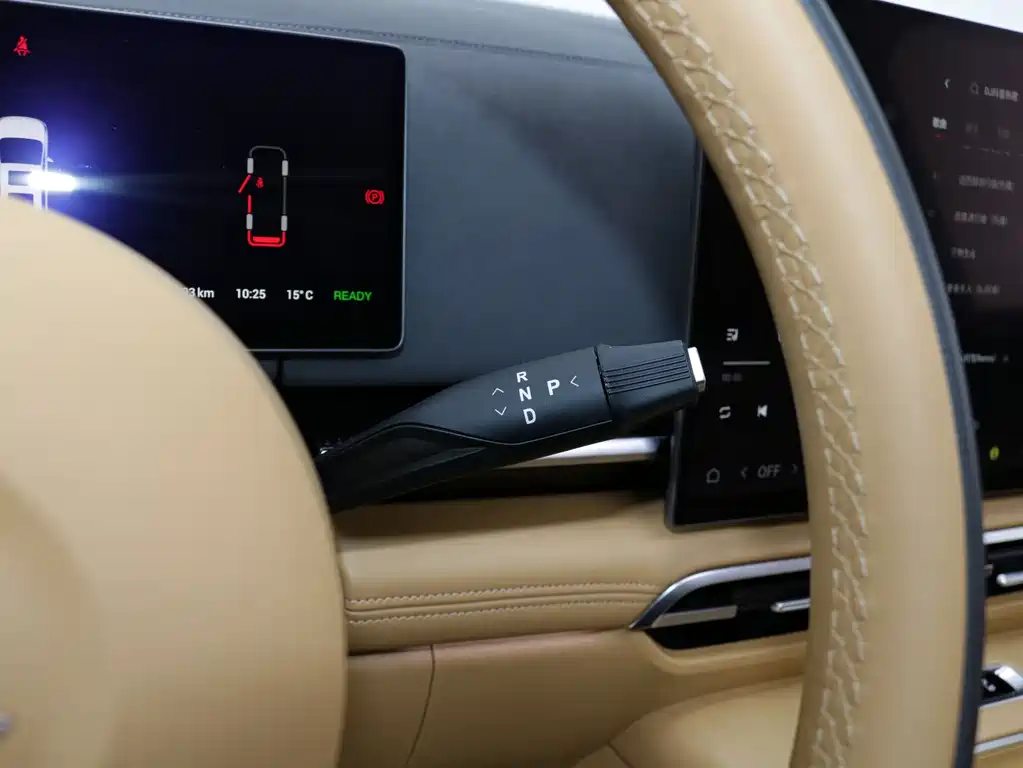 Lantu Automobile Lantu Dreamer 2025 PHEV AWD Flagship Kunpeng Edition 2024 - thumbnail 14