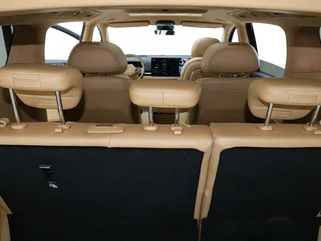 Lantu Automobile Lantu Dreamer 2025 PHEV AWD Flagship Kunpeng Edition 2024 - thumbnail 26