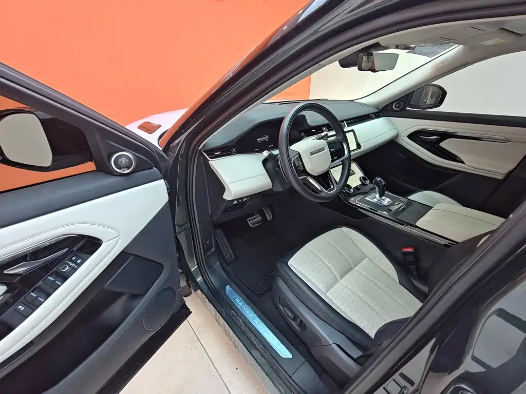 Land Rover Range Rover Evoque 2021 L 249PS R-Dynamic First Edition 2021 - thumbnail 13