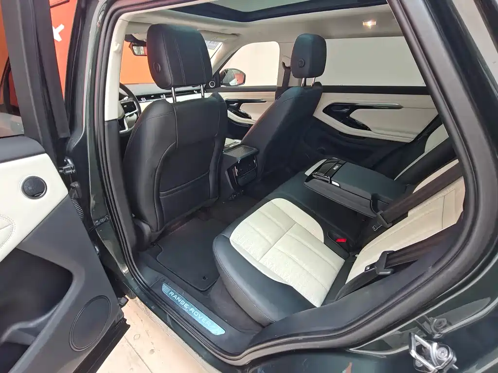 Land Rover Range Rover Evoque 2021 L 249PS R-Dynamic First Edition 2021 - thumbnail 18