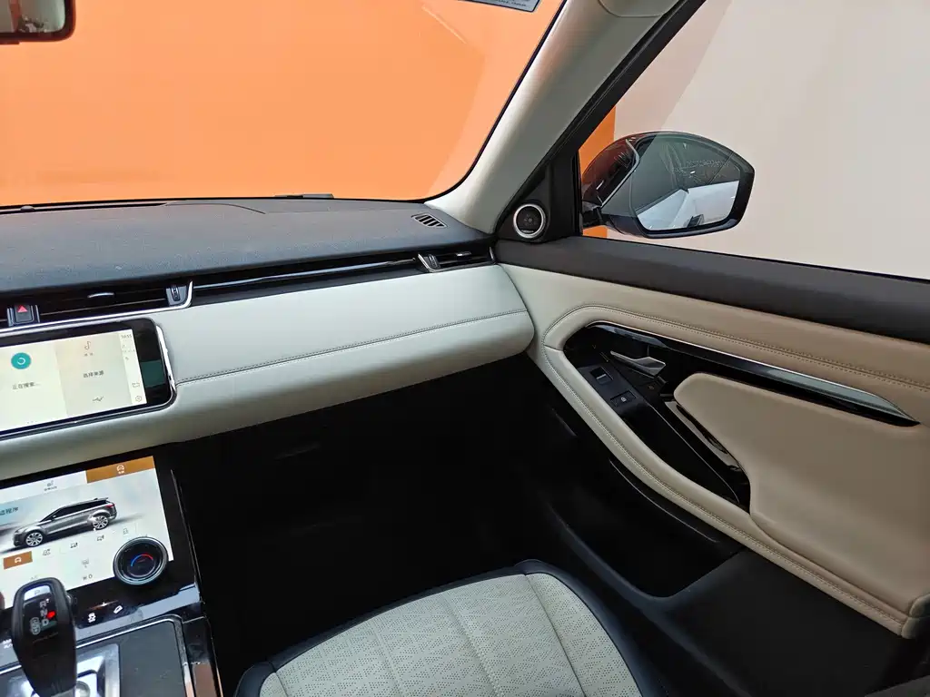Land Rover Range Rover Evoque 2021 L 249PS R-Dynamic First Edition 2021 - thumbnail 19