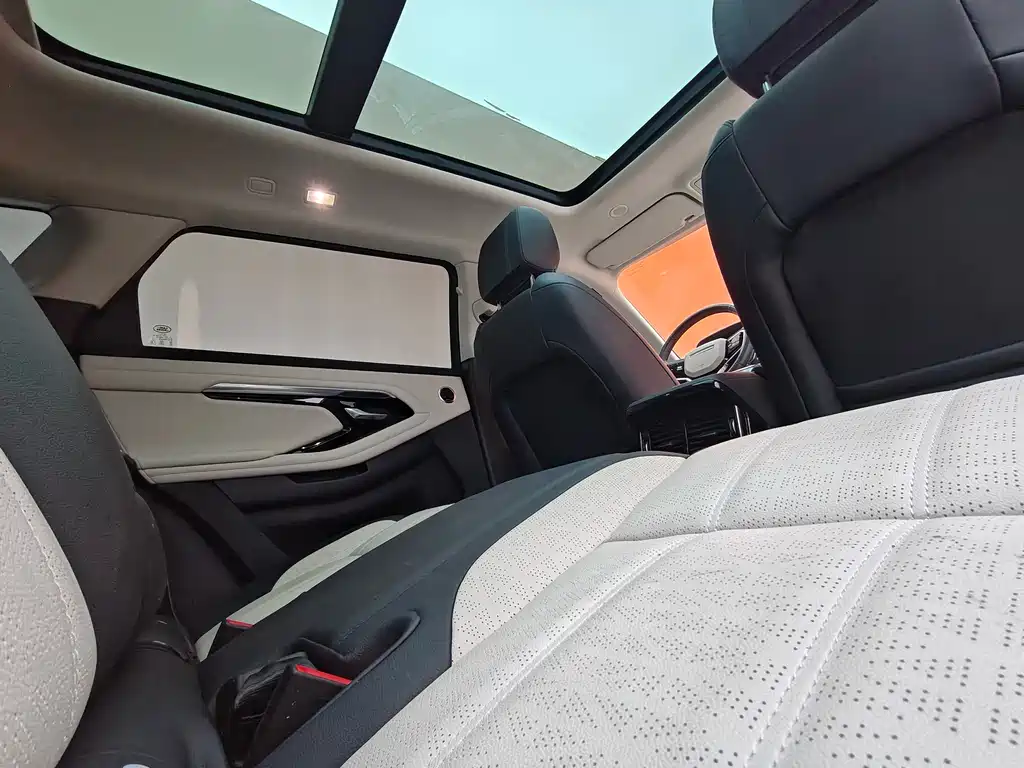 Land Rover Range Rover Evoque 2021 L 249PS R-Dynamic First Edition 2021 - thumbnail 23