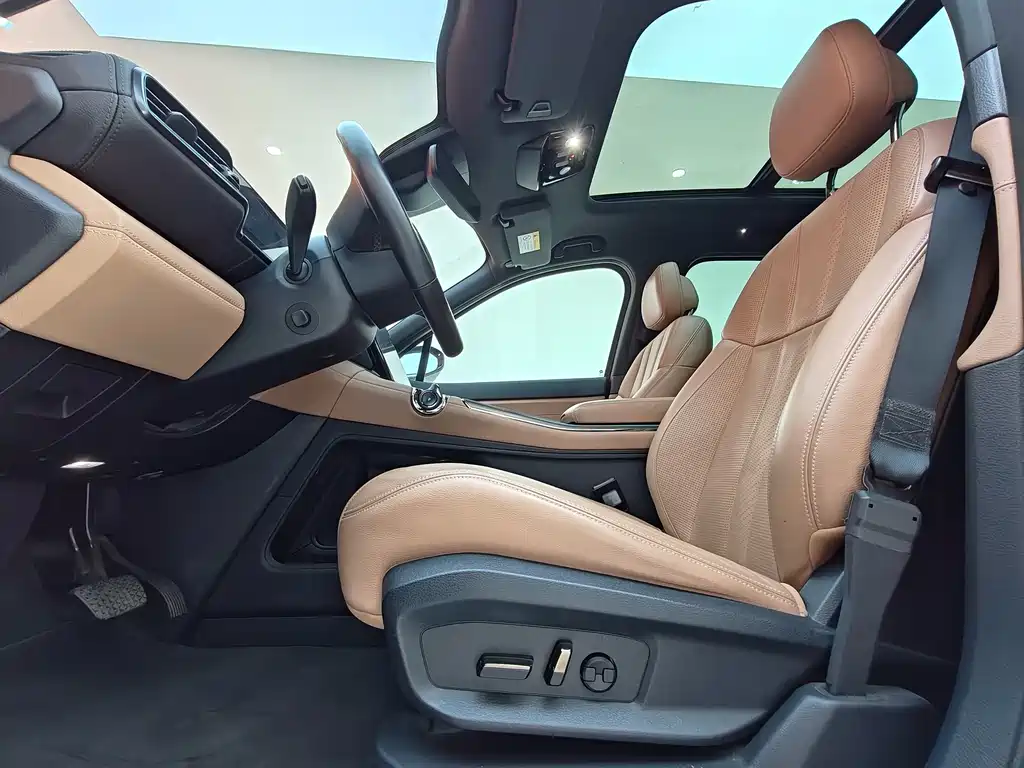 NIO NIO ES8 2020 580km 7-seater 2021 - thumbnail 14