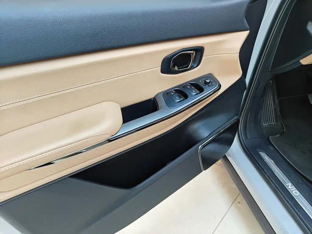NIO NIO ES8 2020 580km 7-seater 2021 - thumbnail 15