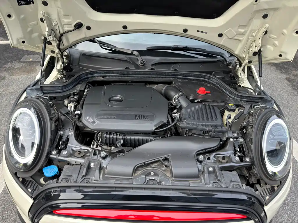 MINI MINI 2022 1.5T COOPER Artist 2022 - thumbnail 3