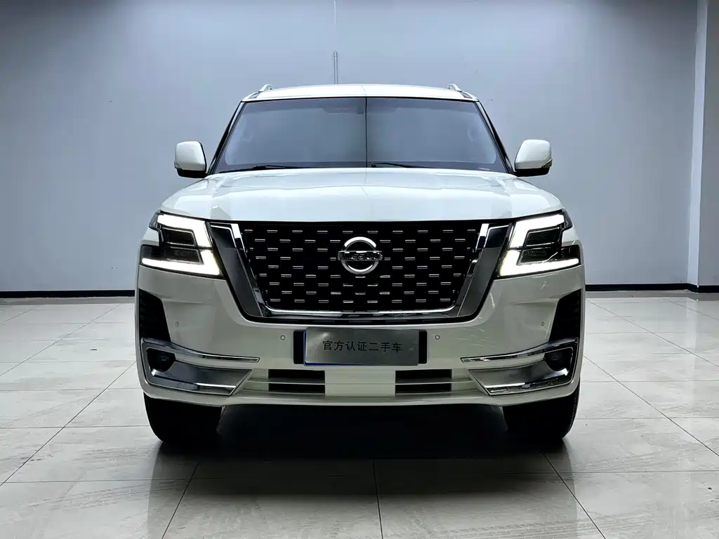 Nissan Nissan Patrol 2018 4.0L LE 2018 - thumbnail 2