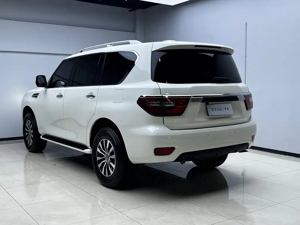 Nissan Nissan Patrol 2018 4.0L LE 2018 - thumbnail 14