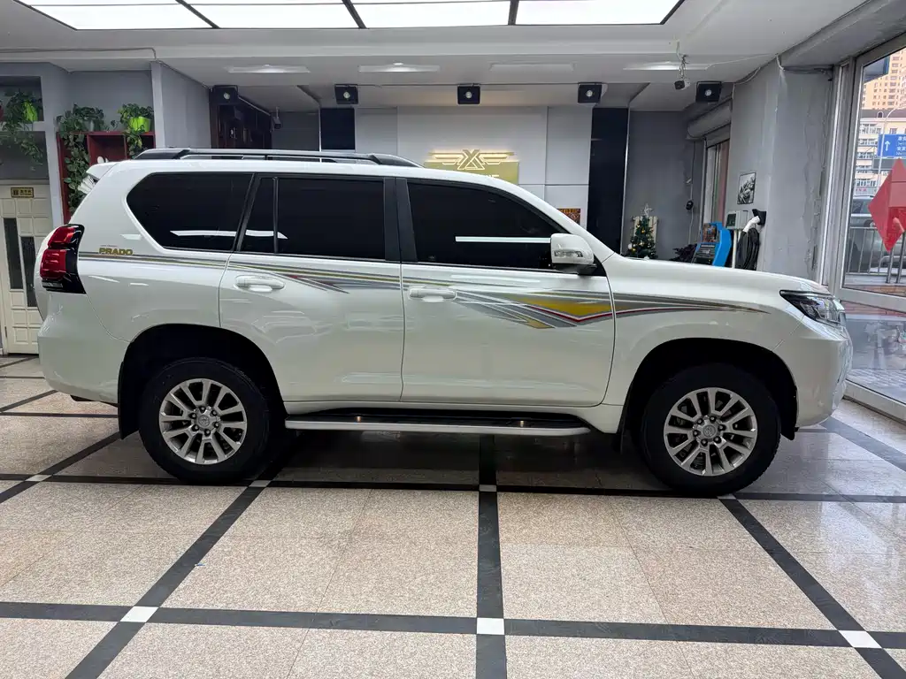 Toyota Prado 2018 3.5L Automatic TX-L NAVI Rear Spare Tire 2020 - thumbnail 4