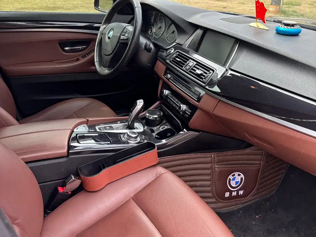 BMW BMW 5 Series 2013 520Li Elegant 2014 - thumbnail 5