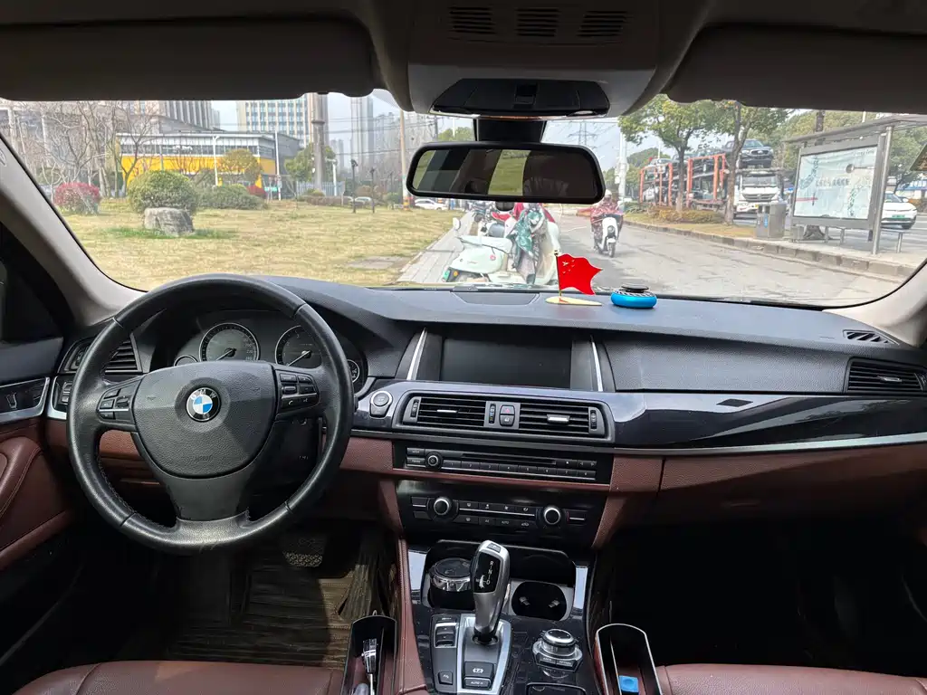 BMW BMW 5 Series 2013 520Li Elegant 2014 - thumbnail 7