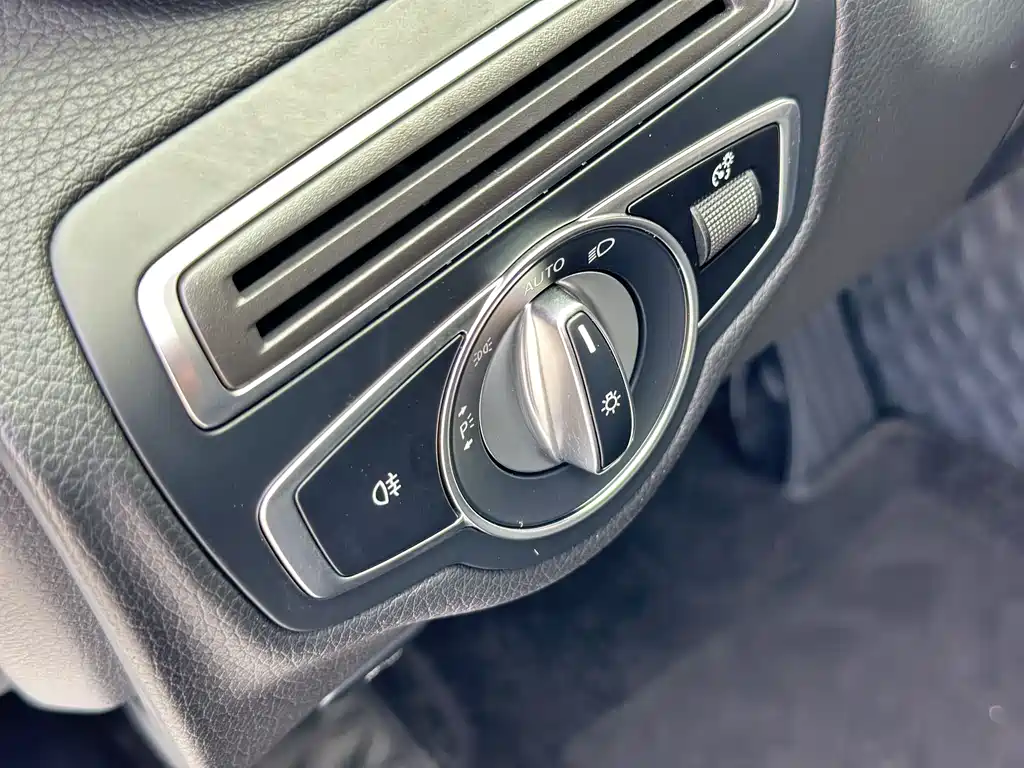 Mercedes-Benz Mercedes-Benz C-Class (Imported) 2020 C 260 Estate 2021 - thumbnail 11