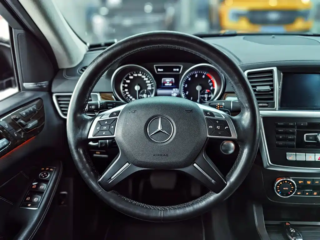 Mercedes-Benz Mercedes-Benz GL-Class 2011 GL 450 4MATIC Premium 2015 - thumbnail 9