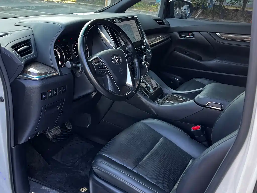 Toyota Alphard 2020 Model Hybrid 2.5L Gold Special Edition 2021 - thumbnail 7
