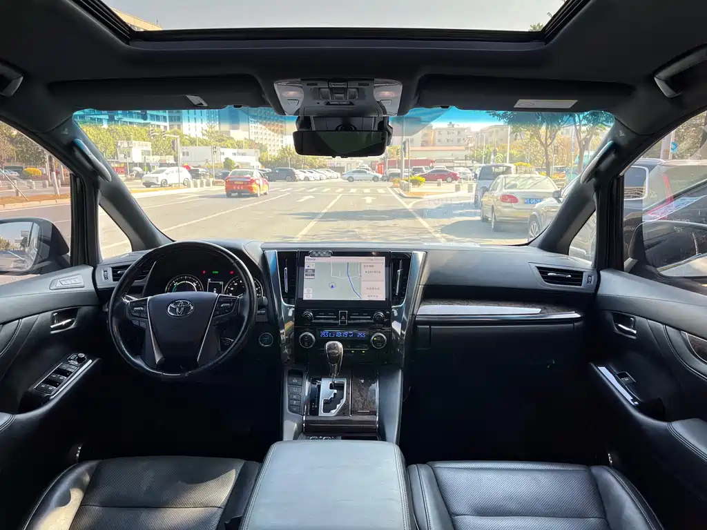 Toyota Alphard 2020 Model Hybrid 2.5L Gold Special Edition 2021 - thumbnail 10