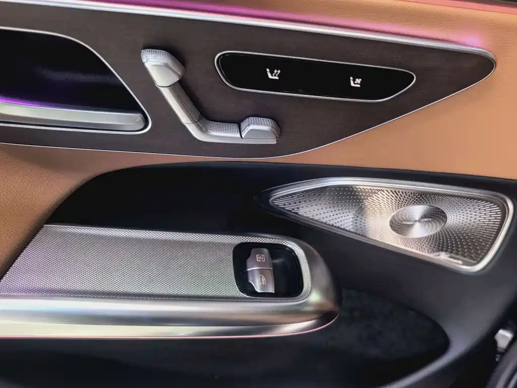 Mercedes-Benz Mercedes-Benz E-Class 2025 Model Year Facelift E 300 L Luxury Edition 2026 - thumbnail 9