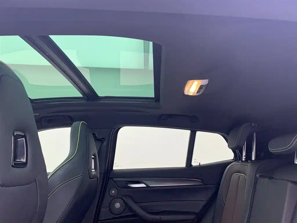BMW BMW X2 2023 sDrive 25i M Sport Package 2023 - thumbnail 26