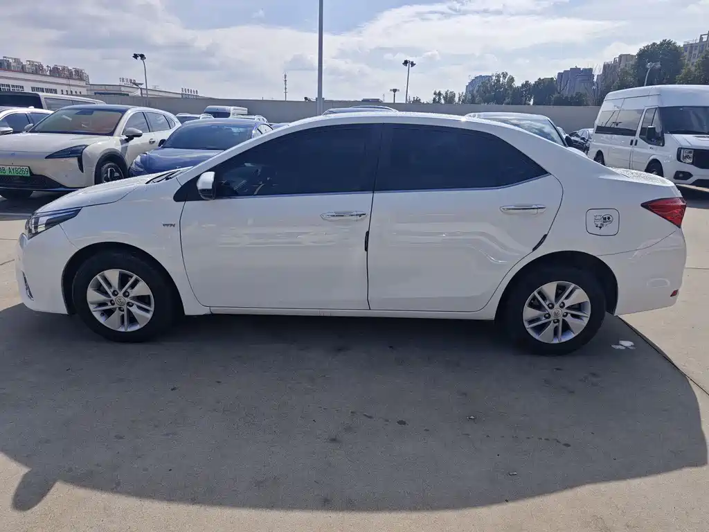 Toyota Toyota Corolla 2014 1.6L CVT GL 2015 - thumbnail 4