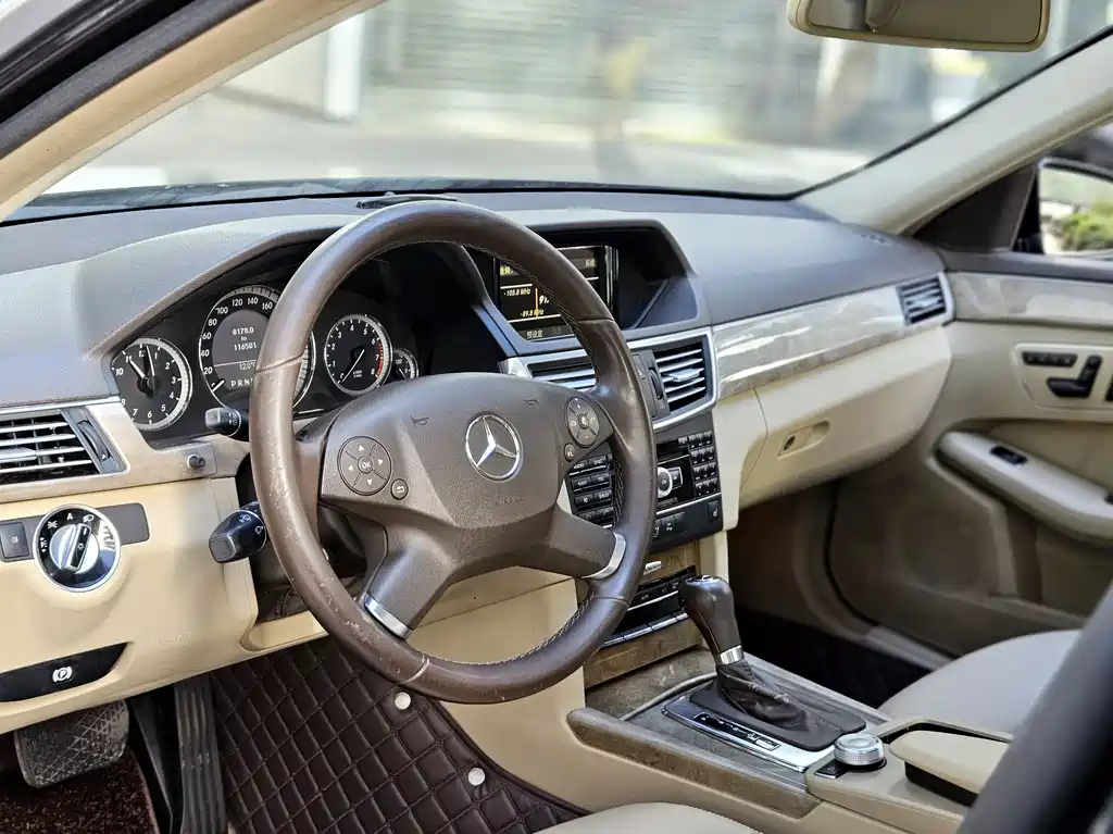 Mercedes-Benz Mercedes-Benz E-Class W212 E 200 CGI Elegant 2010 - thumbnail 11