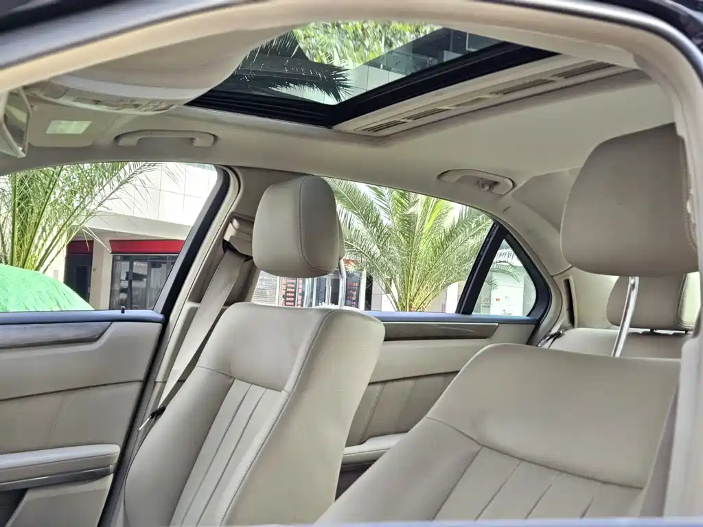 Mercedes-Benz Mercedes-Benz E-Class W212 E 200 CGI Elegant 2010 - thumbnail 18