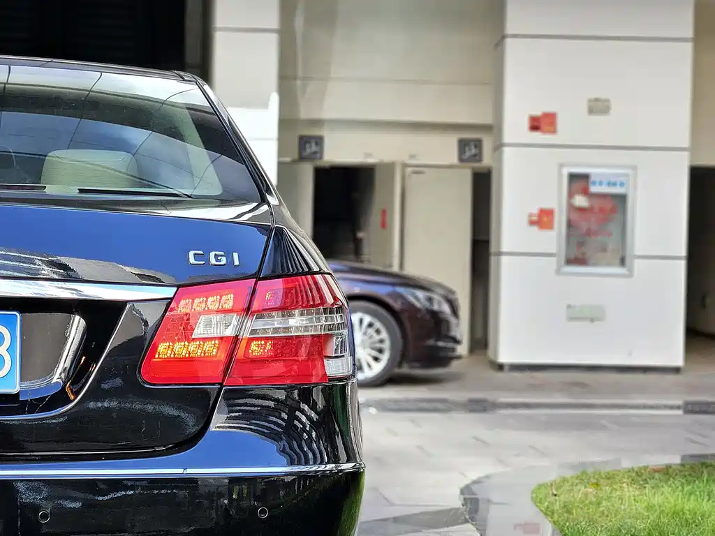 Mercedes-Benz Mercedes-Benz E-Class W212 E 200 CGI Elegant 2010 - thumbnail 19