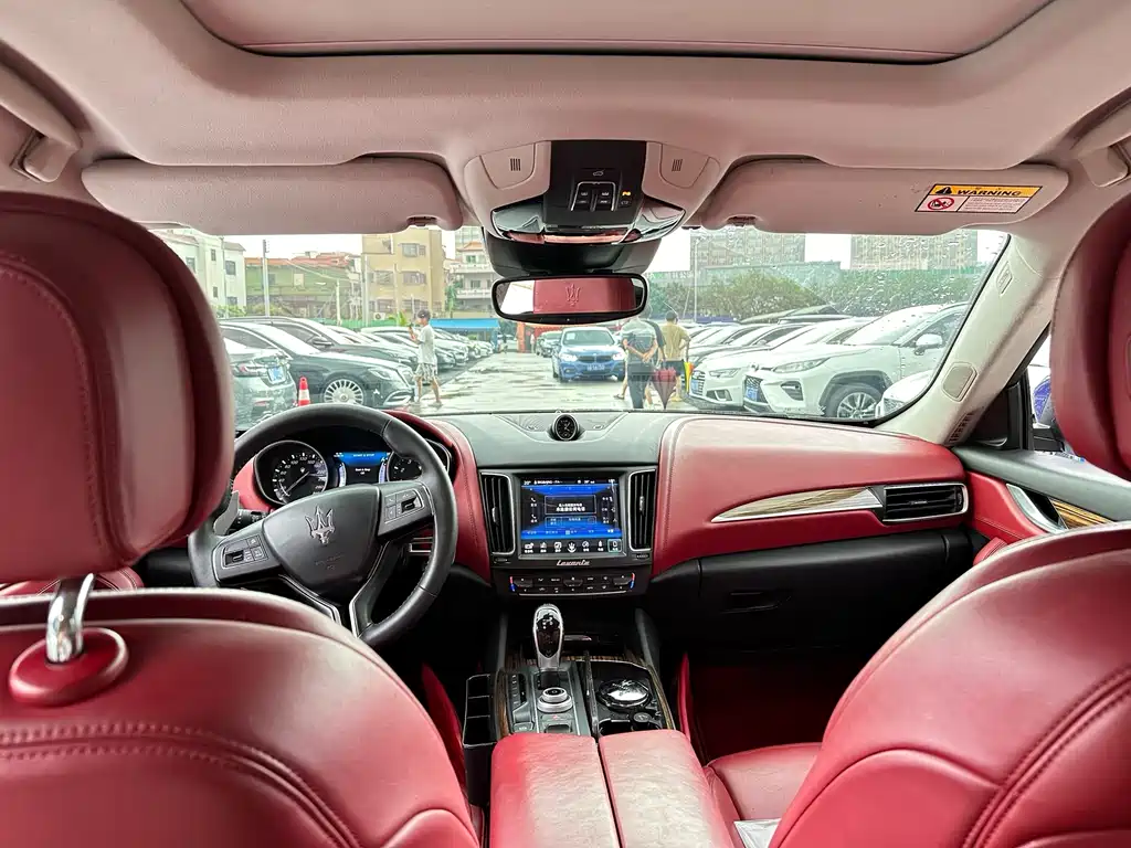 Maserati Maserati Levante 2016 3.0T Standard 2019 - thumbnail 5