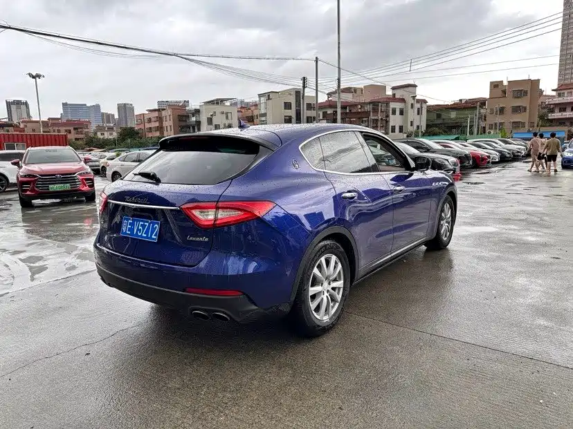 Maserati Maserati Levante 2016 3.0T Standard 2019 - thumbnail 8