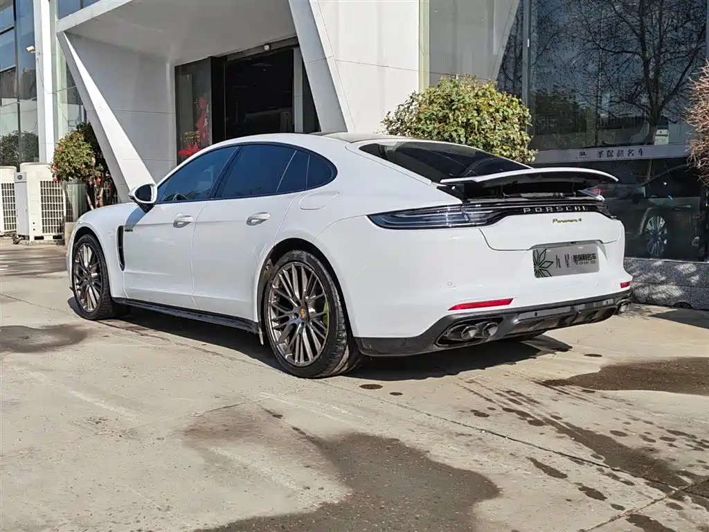 Porsche Porsche Panamera 4 E-Hybrid Platinum Edition 2.9T 2023 Model Year 2023 - thumbnail 2